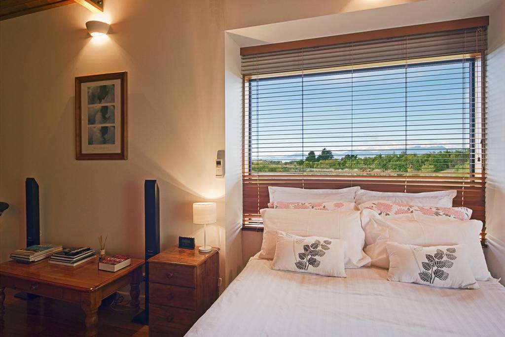 Bed & Breakfast Hills
